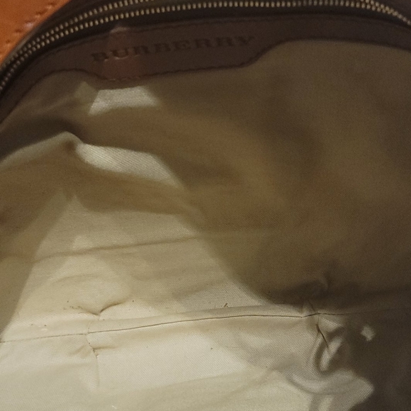 Authentic Burberry bag - Picture 7 of 8